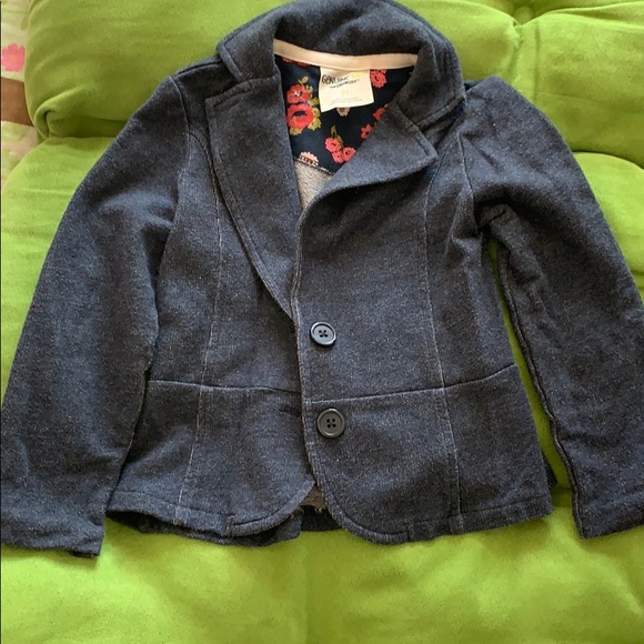 2 jackets - Picture 3 of 7